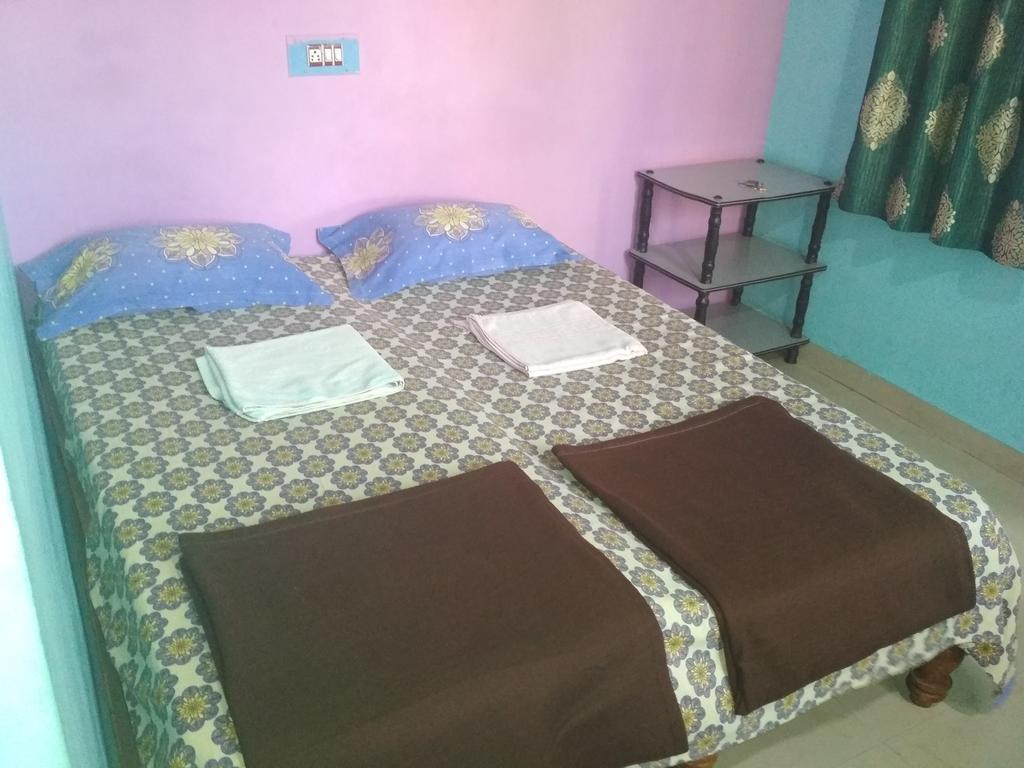 Mayuram Homestay Hampi Luaran gambar